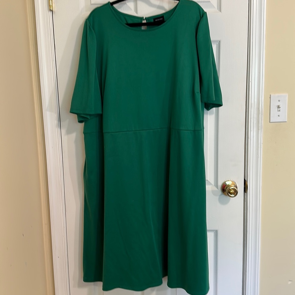 Kelly Green Dress